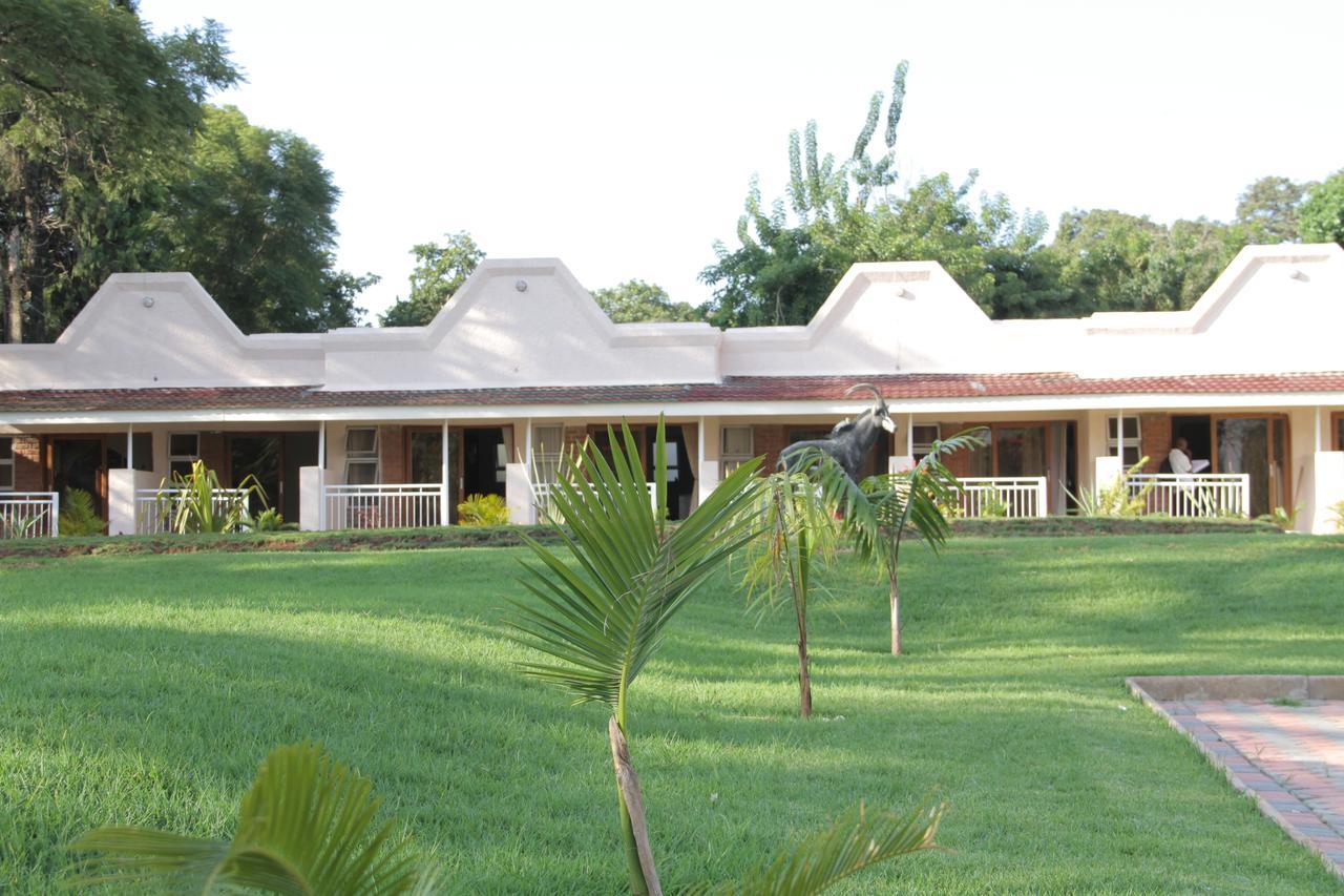 Highlands Lodges & Apartments Harare Exterior photo