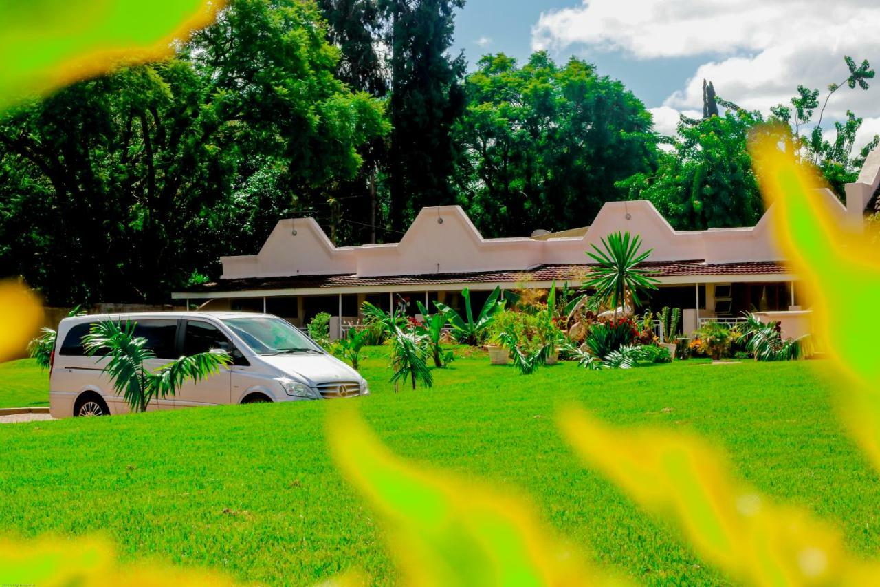 Highlands Lodges & Apartments Harare Exterior photo